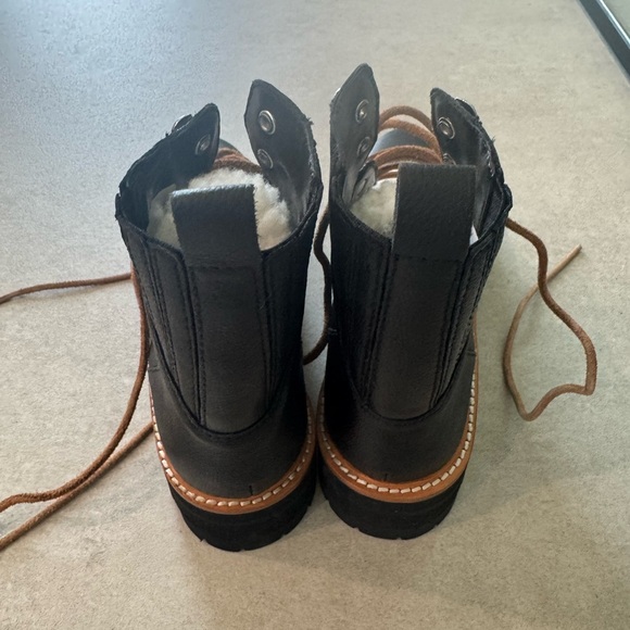 Women's Black Leather Boots with Shearling Lining - Picture 6 of 9